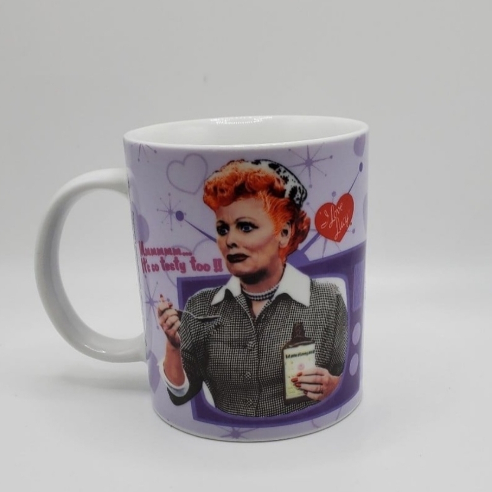I Love Lucy‎ Coffee Mug Mmmm It's so tasty!